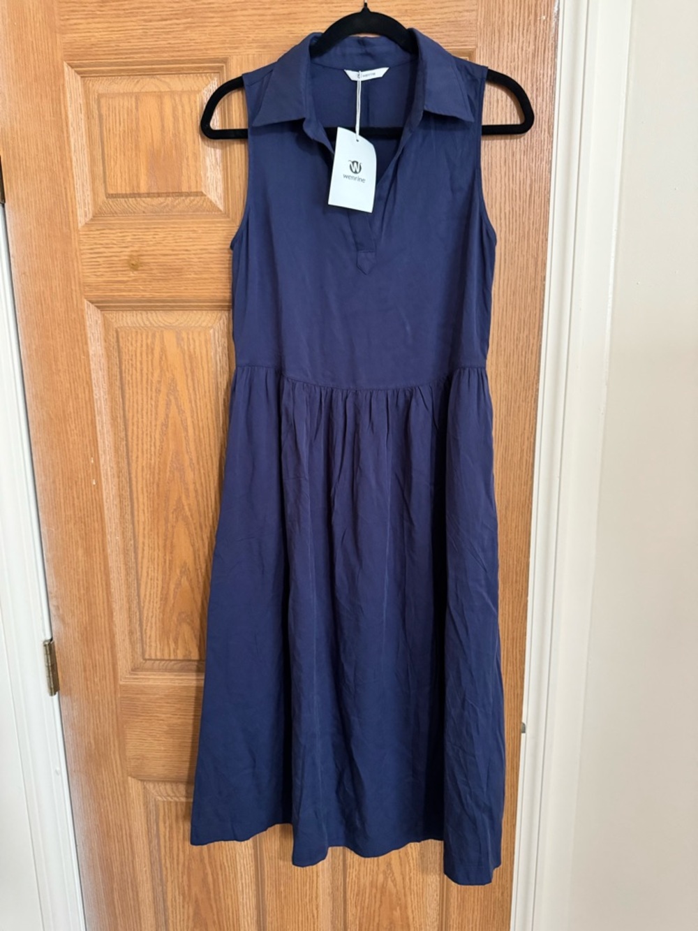 Sleeveless Collared Midi Dress in Navy